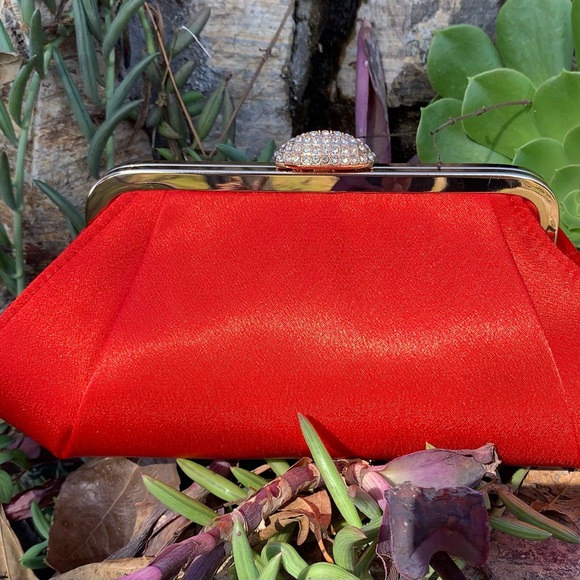 Red Satin Rhinestone Statement Clutch NWT - Picture 1 of 8